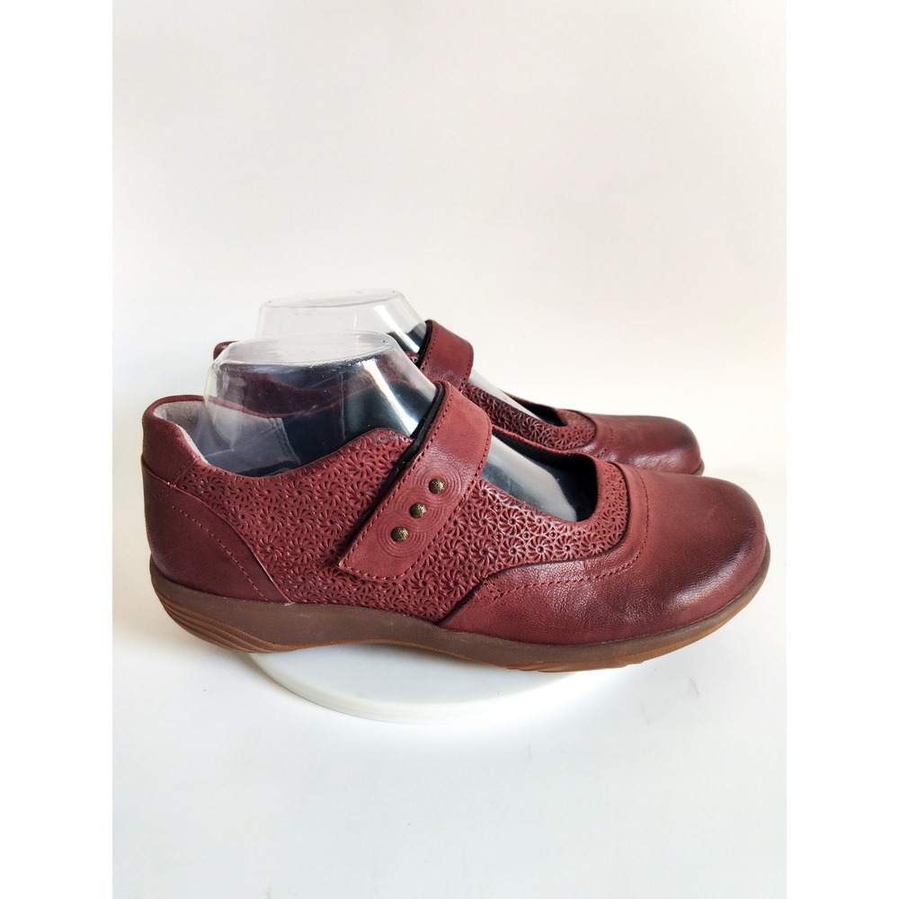 Halsa Mary Janes Flats 9 Swedish Comfort Burgundy Leather European Academia Twee
